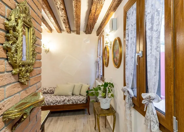 Venice Downtown With Private Garden