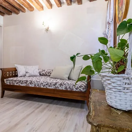 Venice Downtown With Private Garden Exterior photo