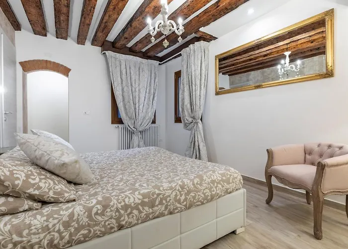 Venice Downtown With Private Garden
